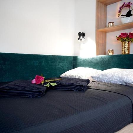 Relax Jacuzzi Apartment Krasków Εξωτερικό φωτογραφία